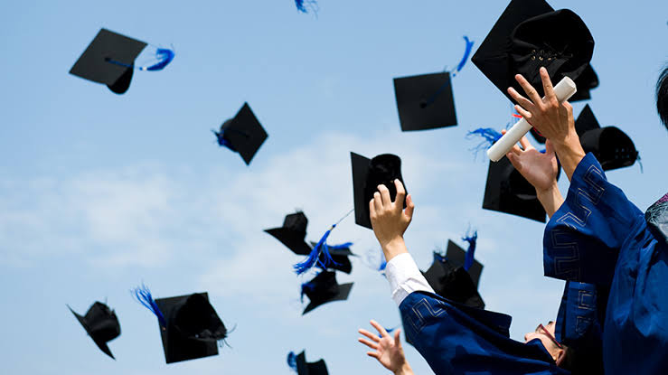 Sesat Pikir Tertiary Education